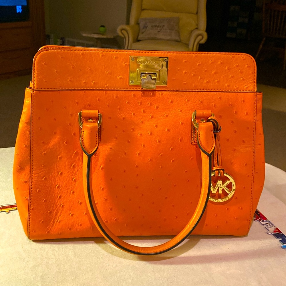 EUC Michael Kors Burnt Orange Ostrich tote w/ crossbody strap.